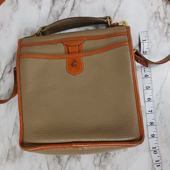 DOONEY & BOURKE vintage pebbled crossbody taupe leather - Picture 3 of 16